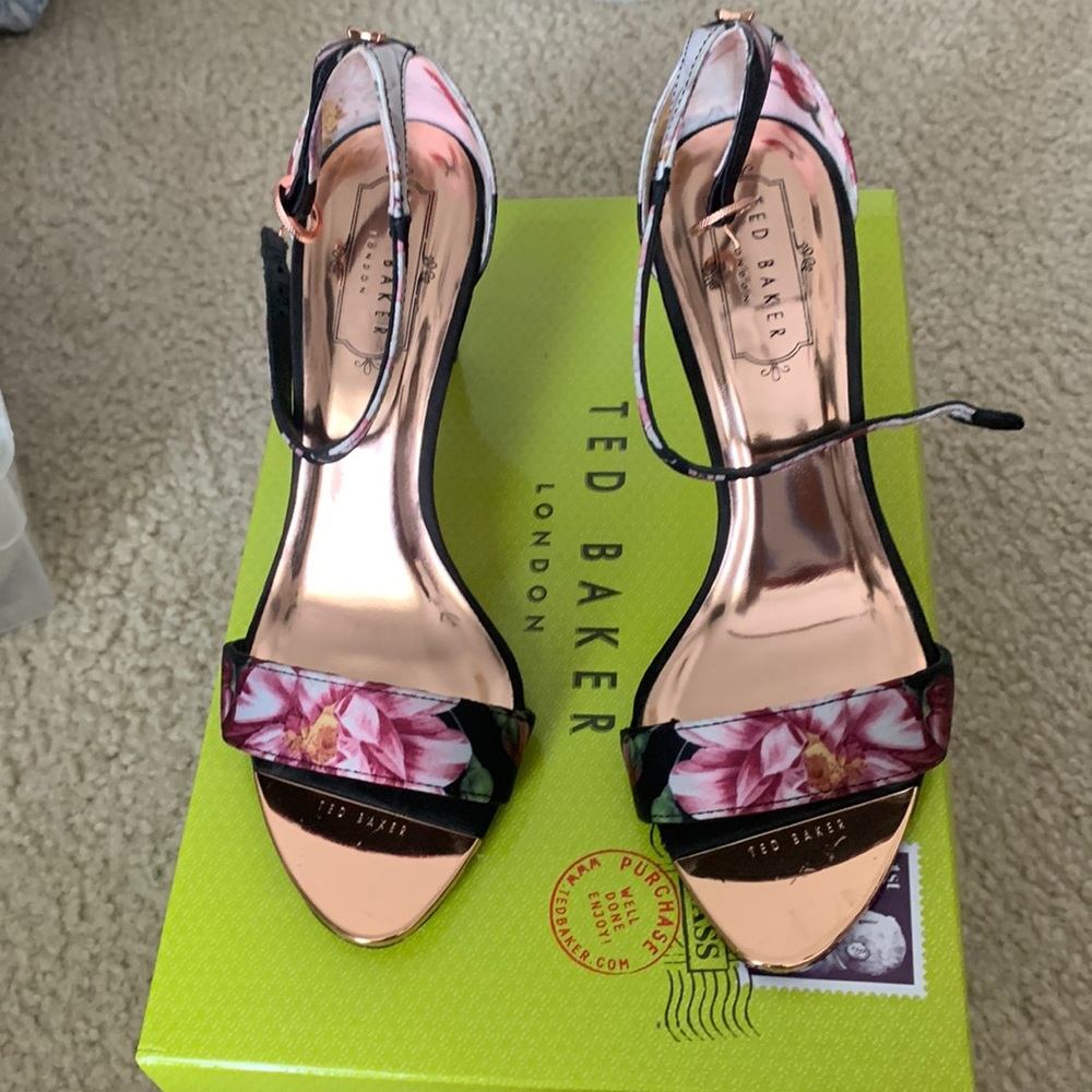 Ted Baker Heels Sz 6.5 Worn once to a wedding.  Beautiful Rosegold W Flowers.